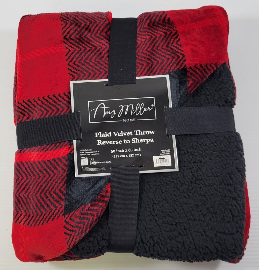 *Z1) Amy Miller Home Plaid Velvet Throw Reverse to Sherpa Red Blanket 50" x 60"